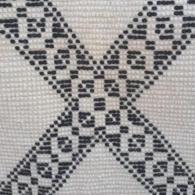  Pile Knot Cotton Yarn and  Black, White Morocco — detail 1