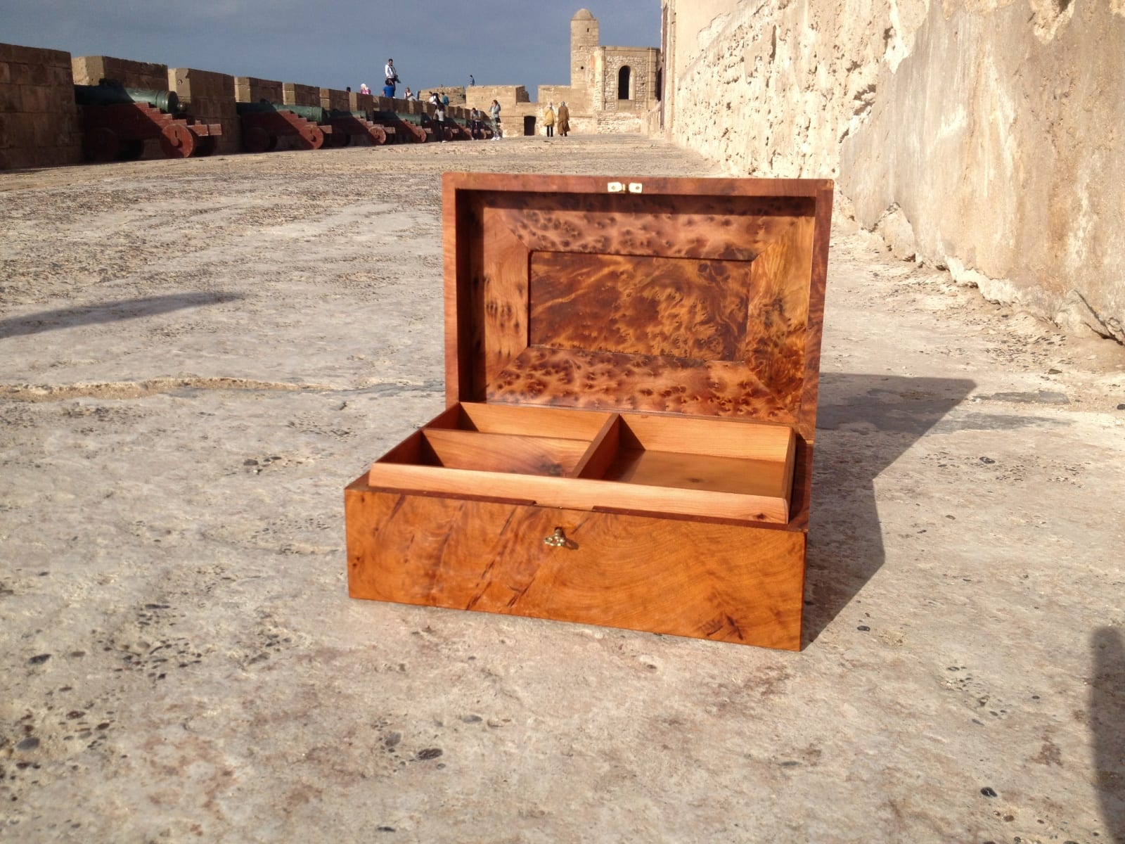  Box Thuja Wood and Aluminum White Morocco