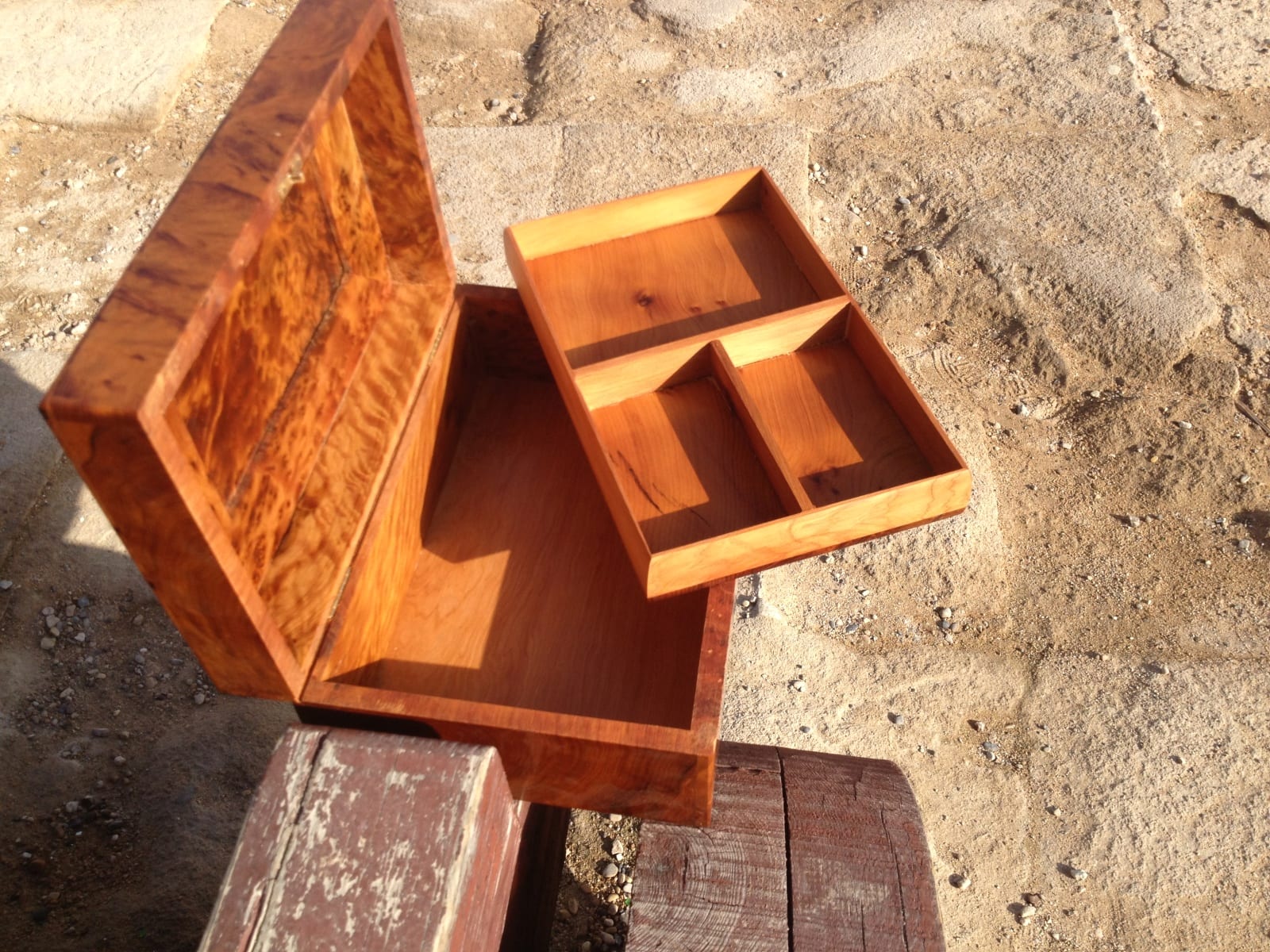  Box Thuja Wood and Aluminum White Morocco