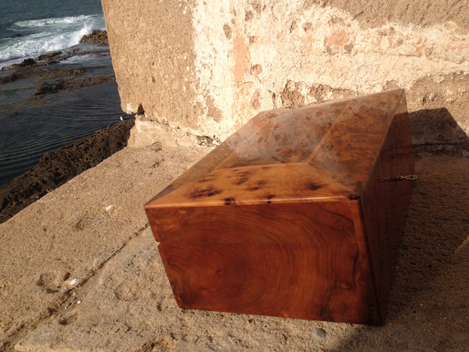  Box Thuja Wood and Aluminum White Morocco