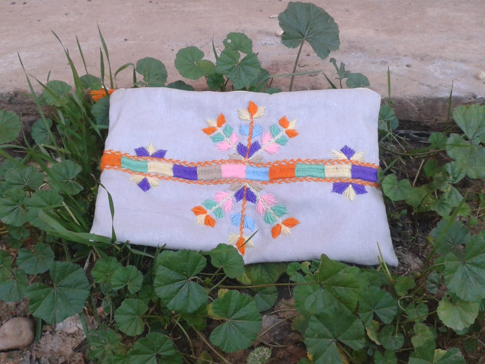 Bag Rayon Fabric and Wool Thread Colored Morocco