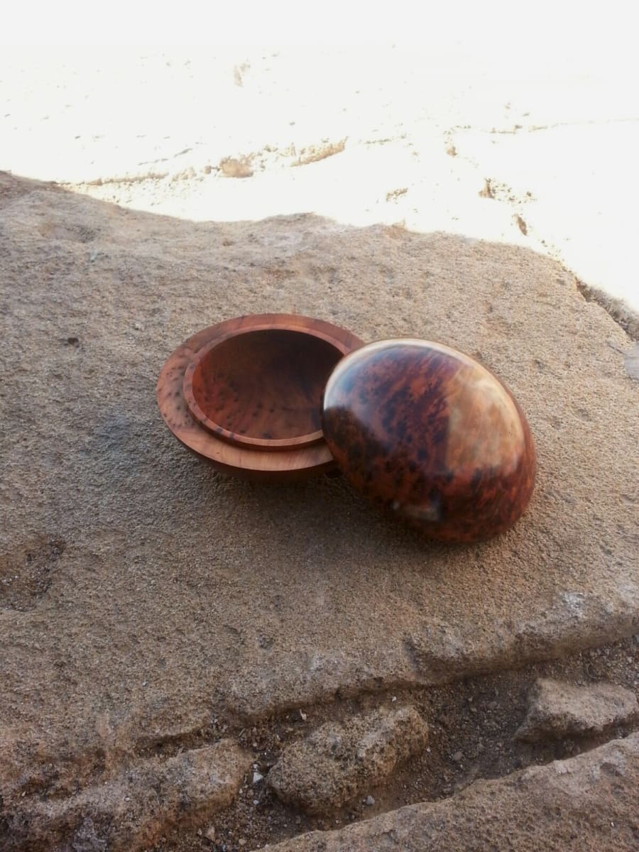  Sphere Box Thuja Wood Blue Morocco