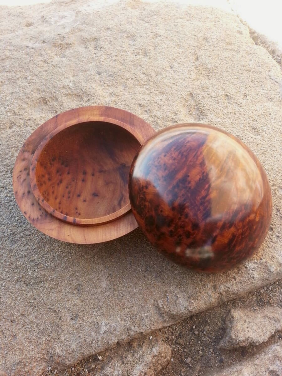  Sphere Box Thuja Wood Blue Morocco