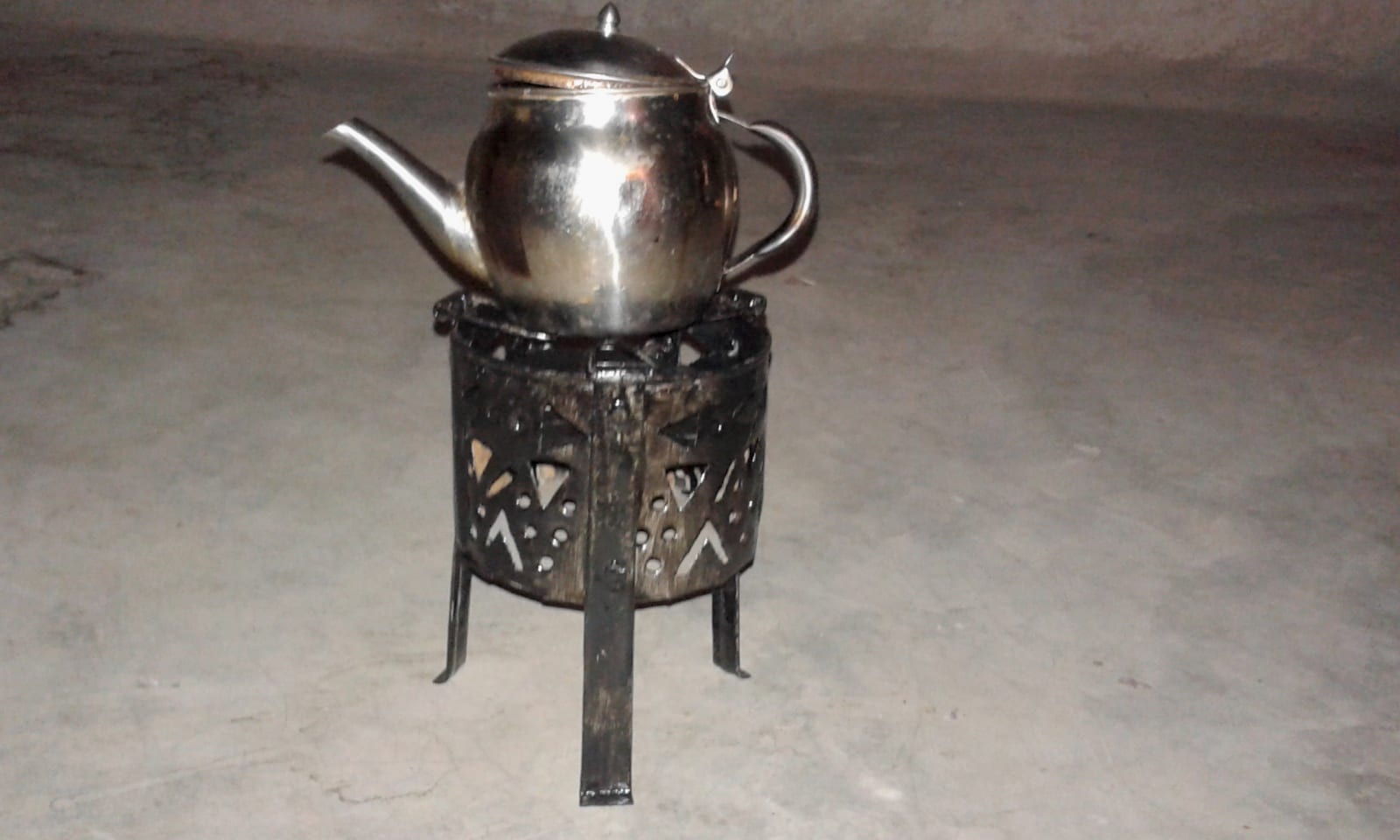 Charcoal stove