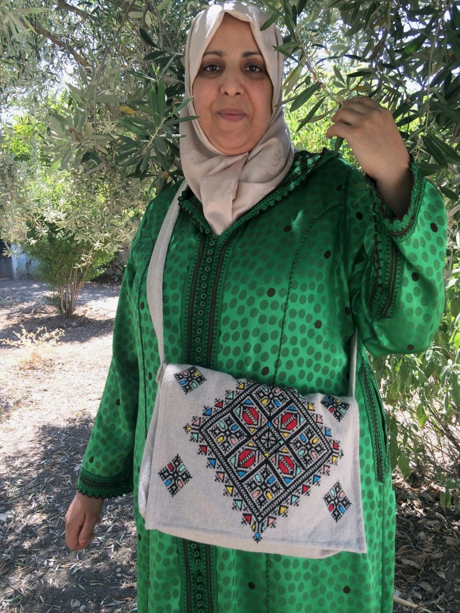  Hand Bag  fabric  and thread Colored Morocco