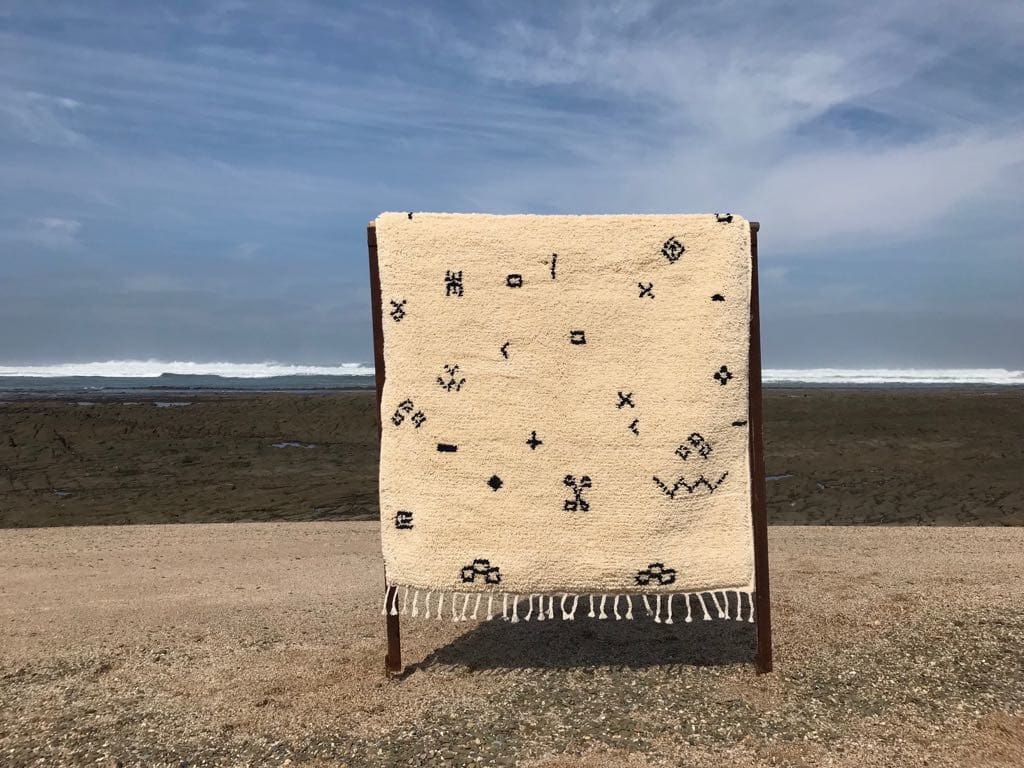   Mma (Mother)  Black, White Morocco