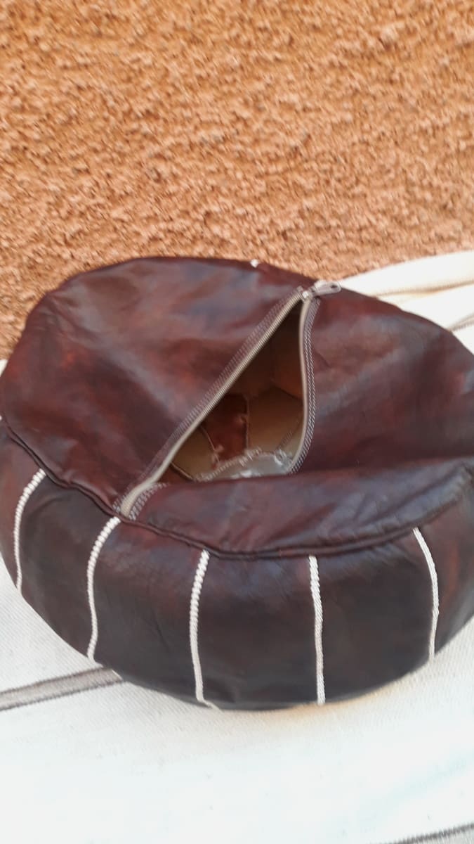  Pouf leather and Sabra silk Brown, White Morocco