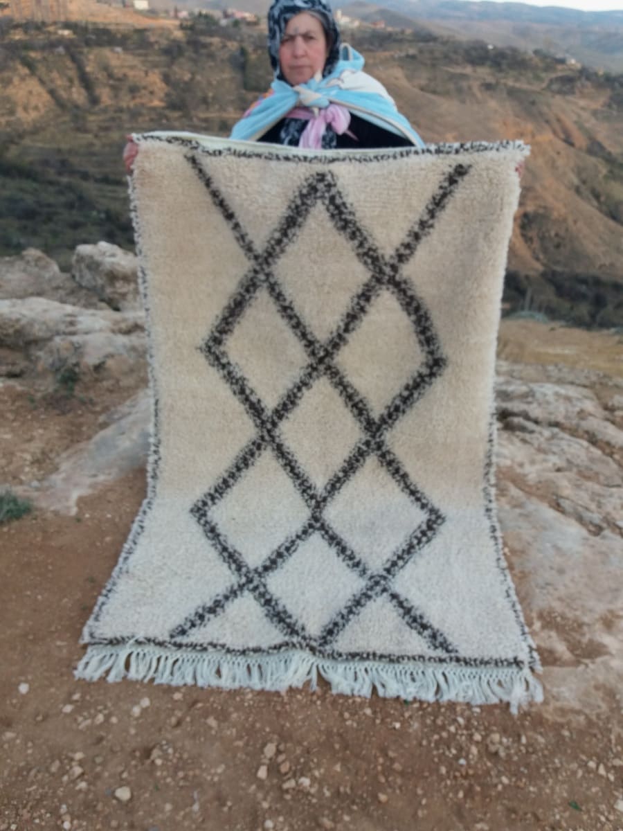  Pile Knot  Black, White Morocco