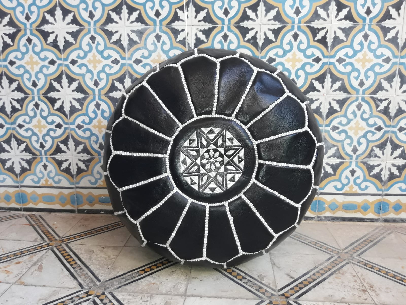  Pouf leather and Sabra silk Black, White Morocco