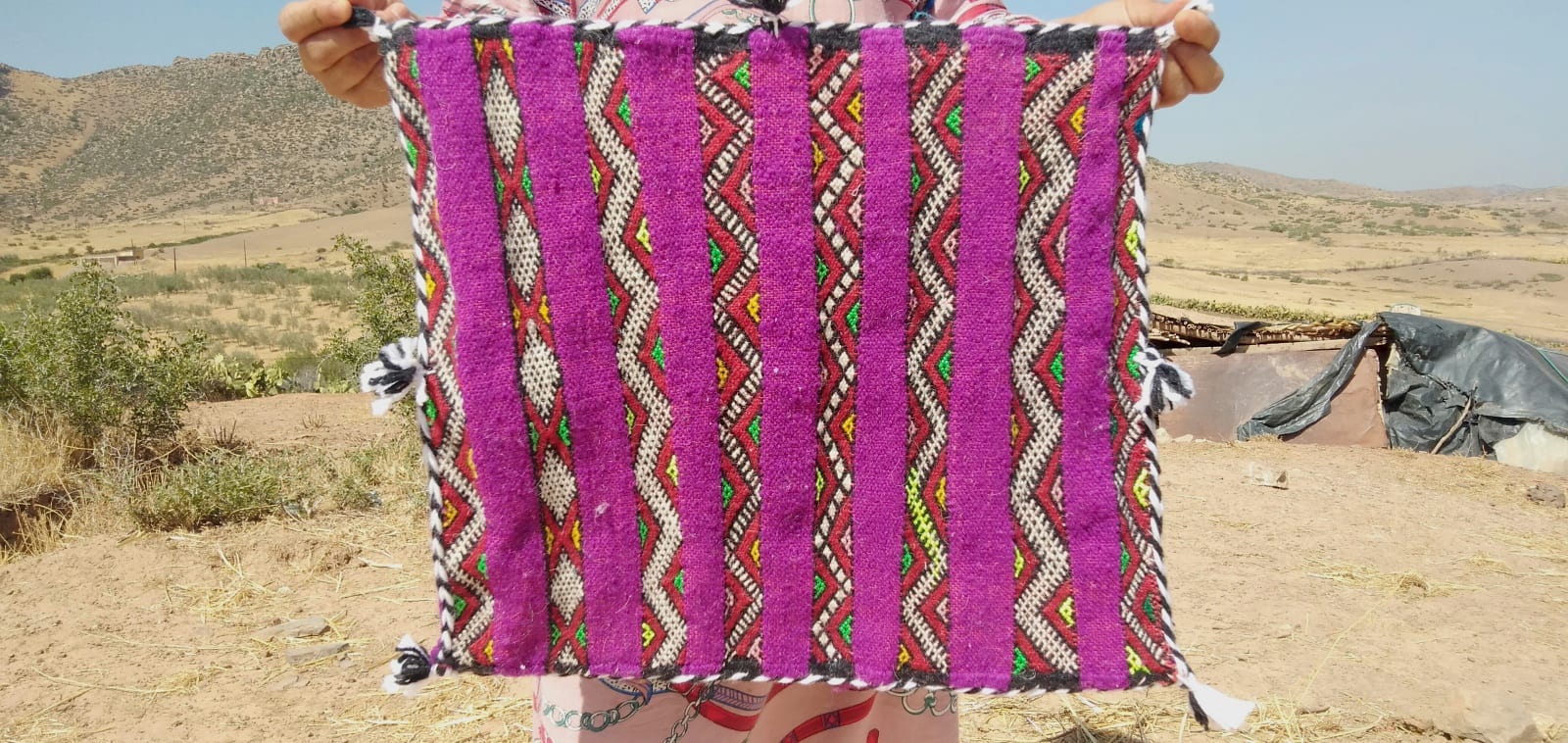 Pillow of wool