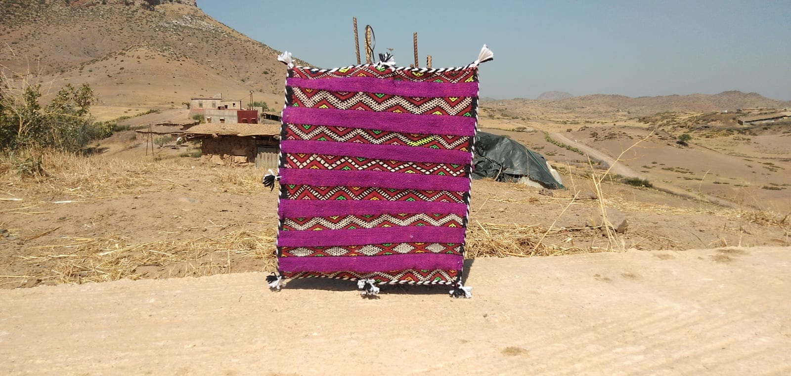 Pillow of wool