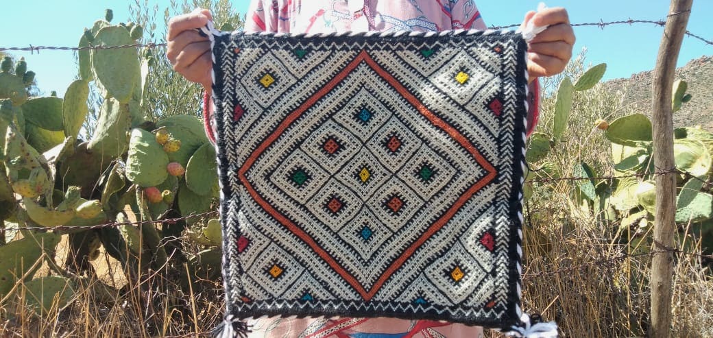 Pillow of wool