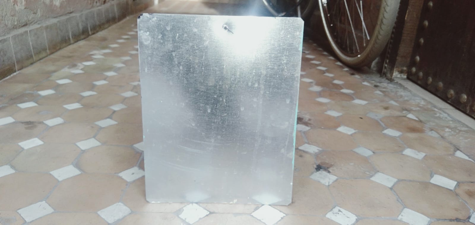  Metal Piece Water-Based Paint Colored Morocco