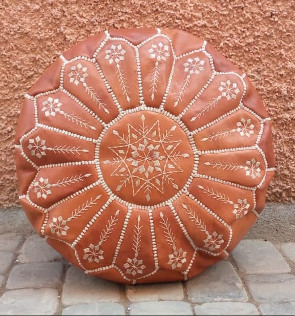  Pouf leather and Sabra silk White Morocco