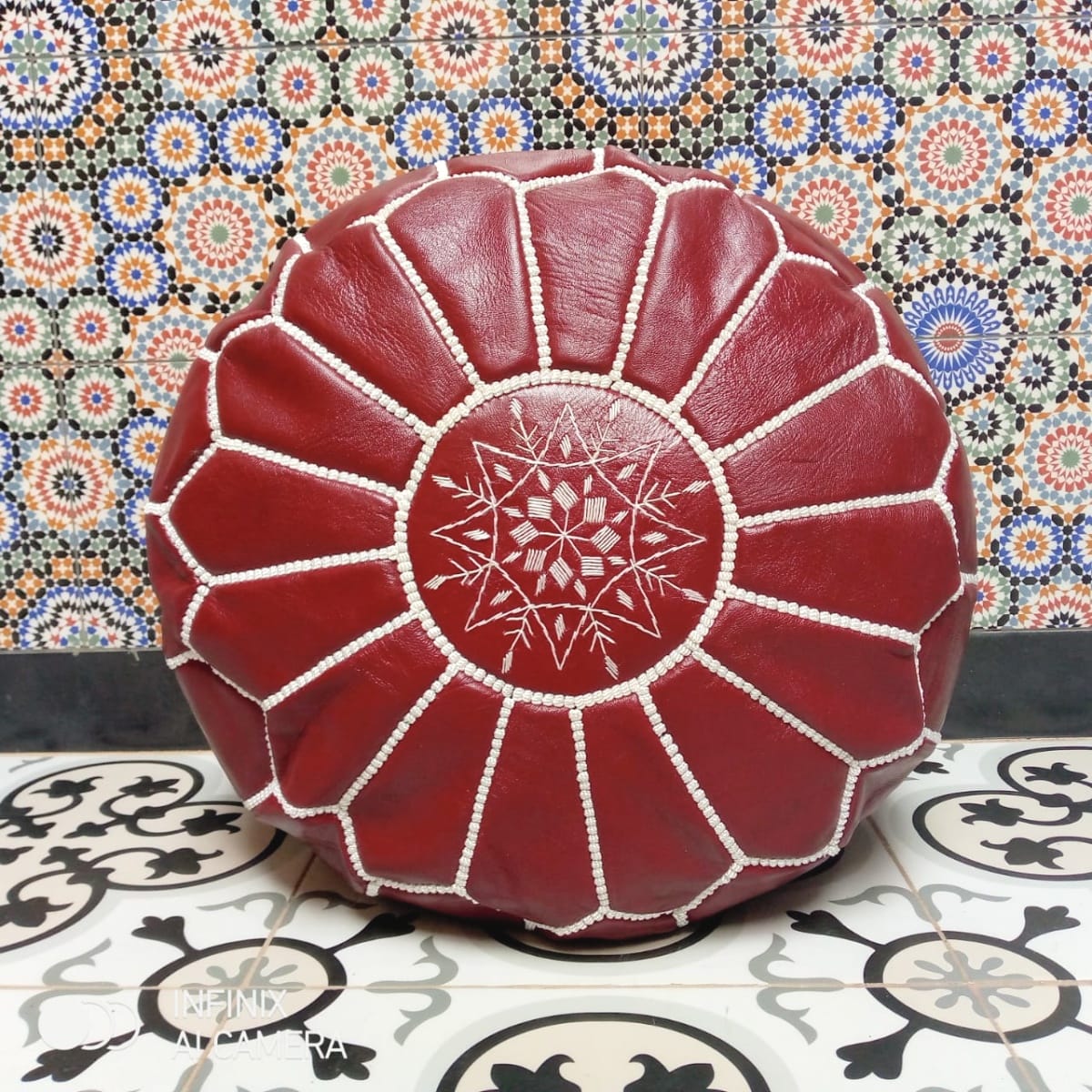  Pouf leather and Sabra silk Red, White Morocco