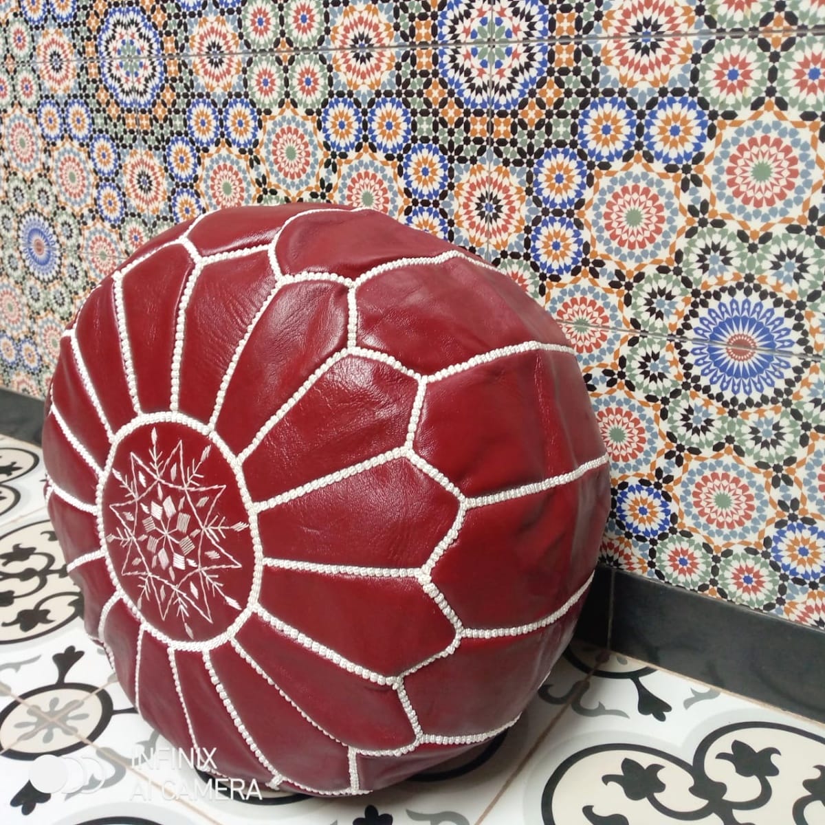  Pouf leather and Sabra silk Red, White Morocco