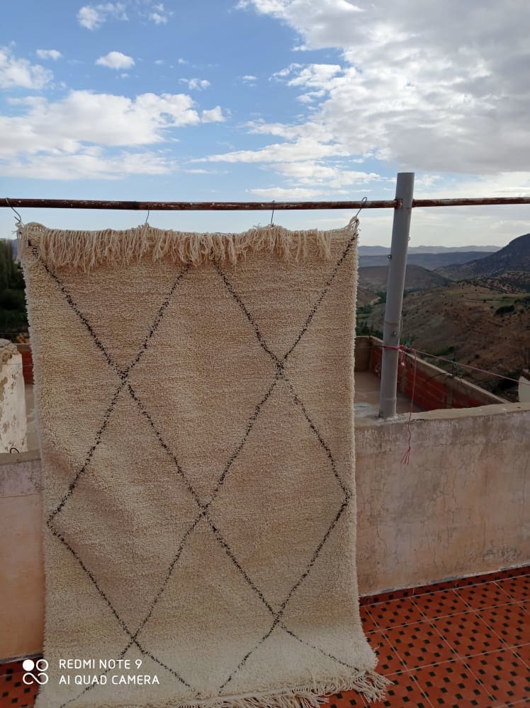 Pile Knot  Brown, White Morocco