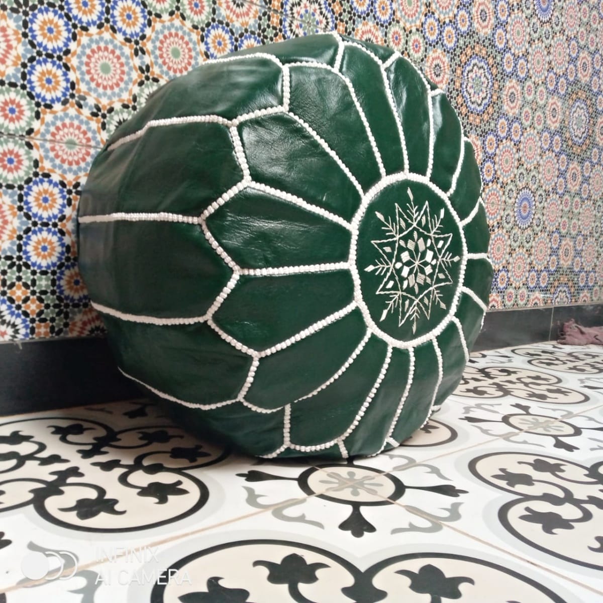  Pouf leather and Sabra silk Green, White Morocco
