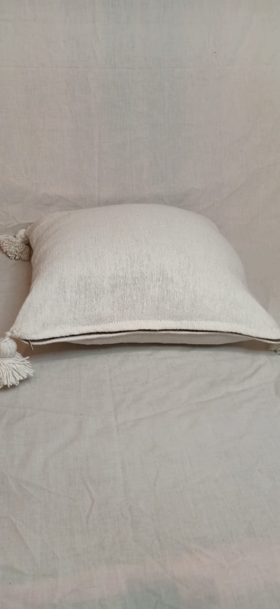  pillow Cotton and weft thread  White Morocco