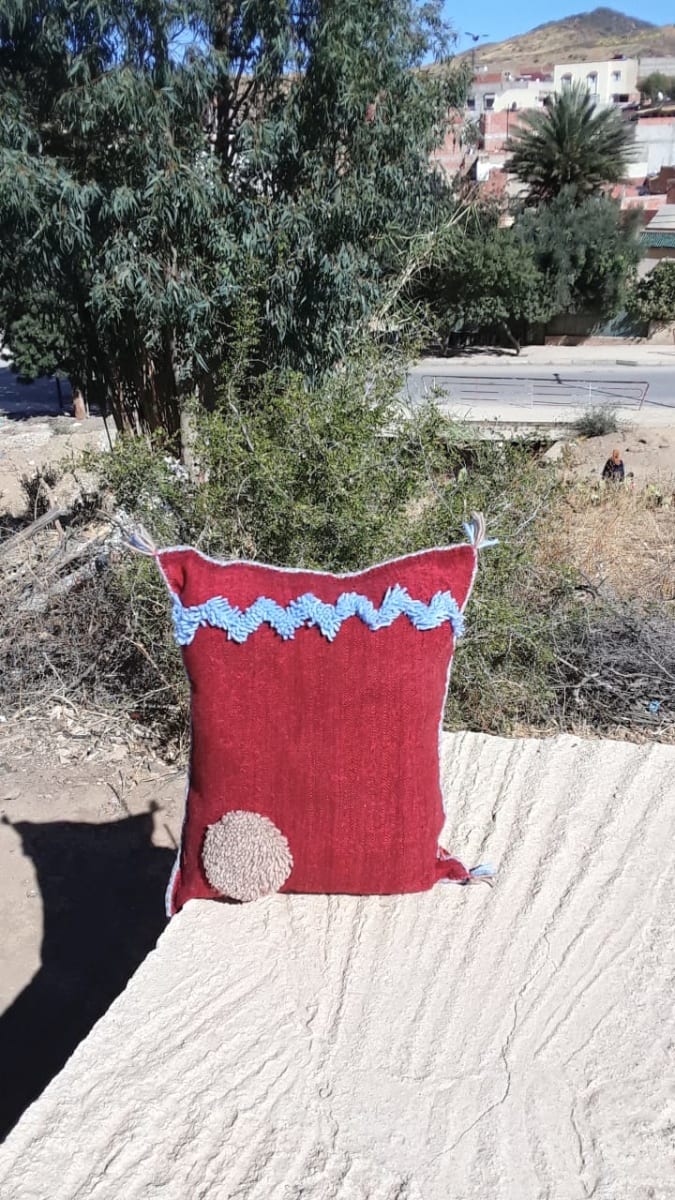 Pillow of wool
