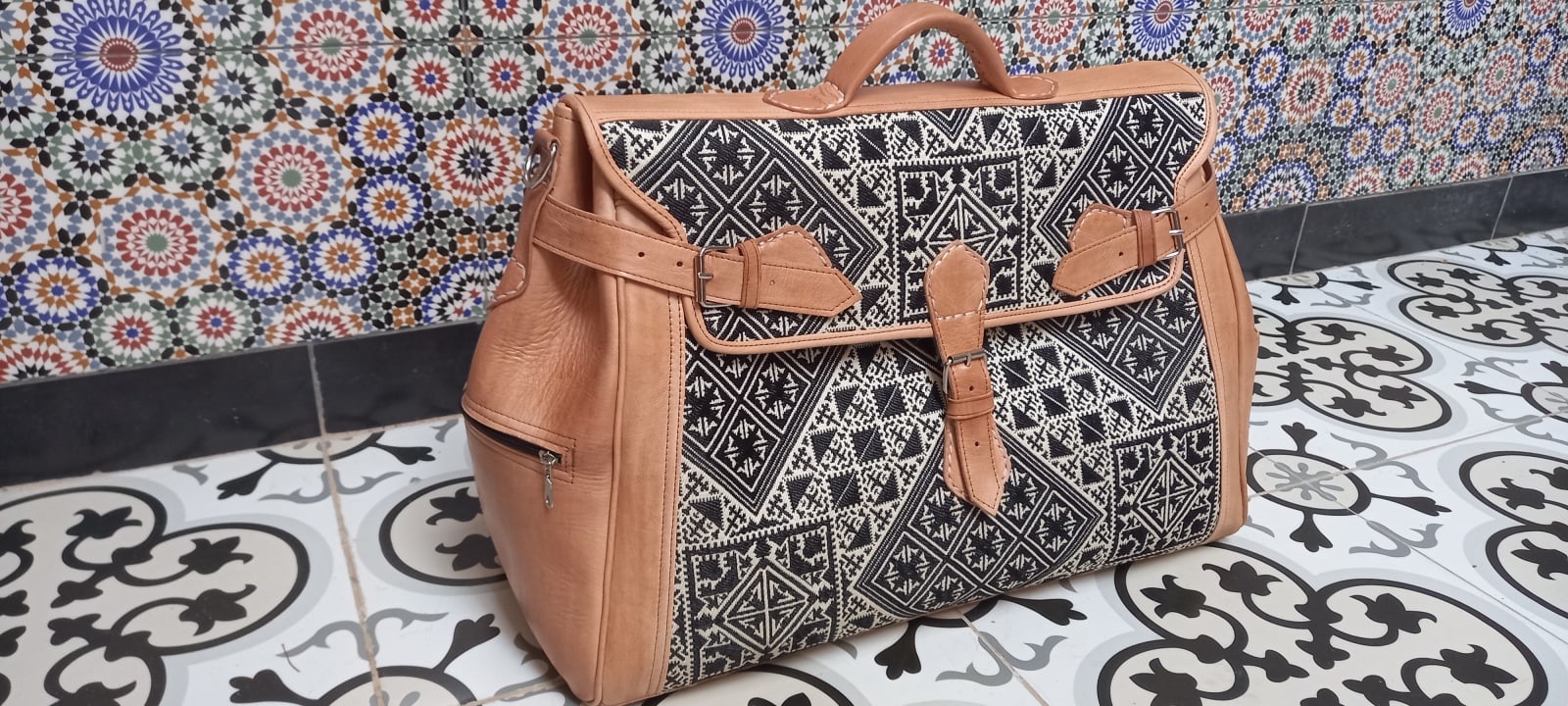  bag leather and Sabra silk Black, White Morocco