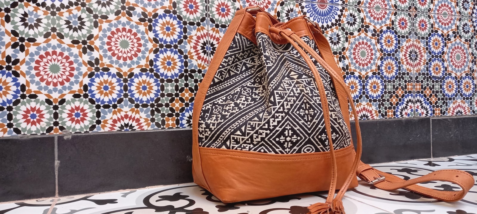  bag leather and Sabra silk Orange, Black Morocco