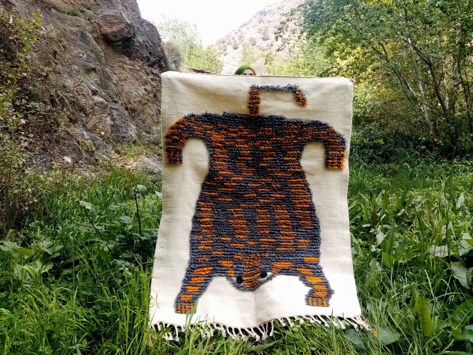 Handmade pileknot rug