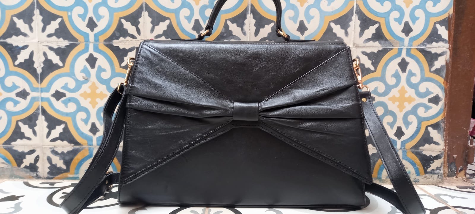  bag  Black Morocco