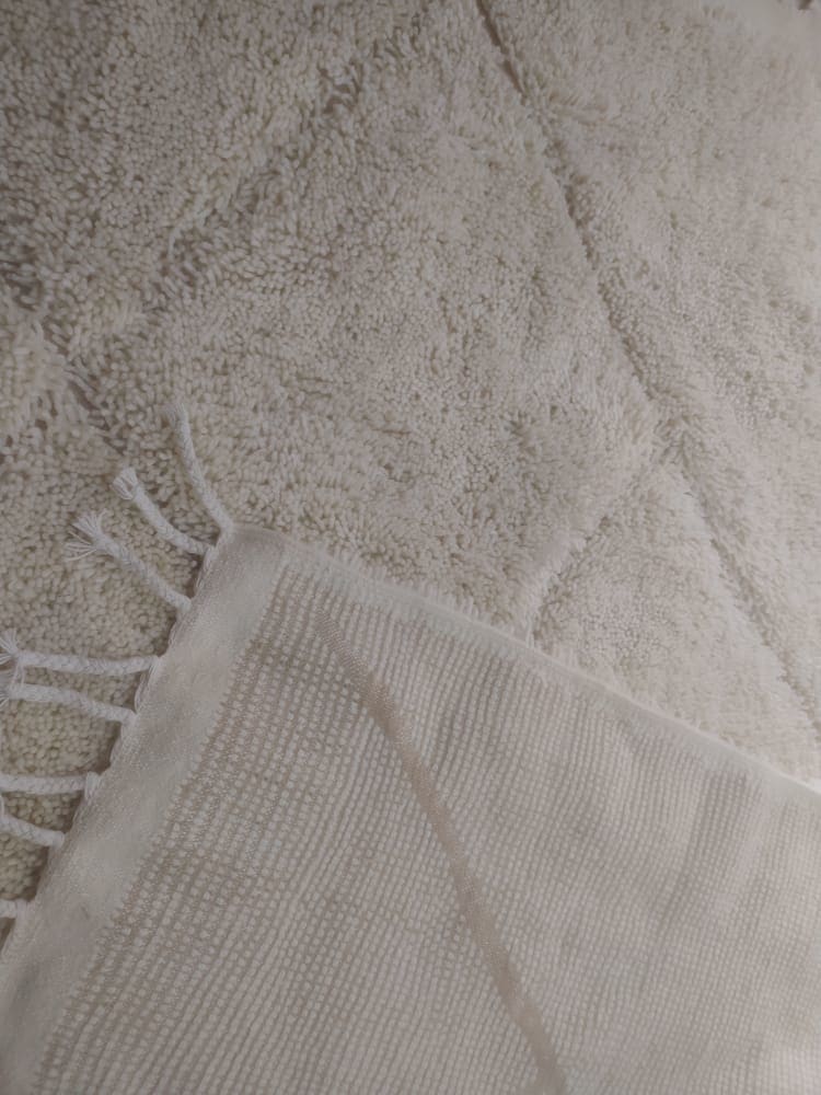  Carpet Assouf Tadout and Sda White Morocco