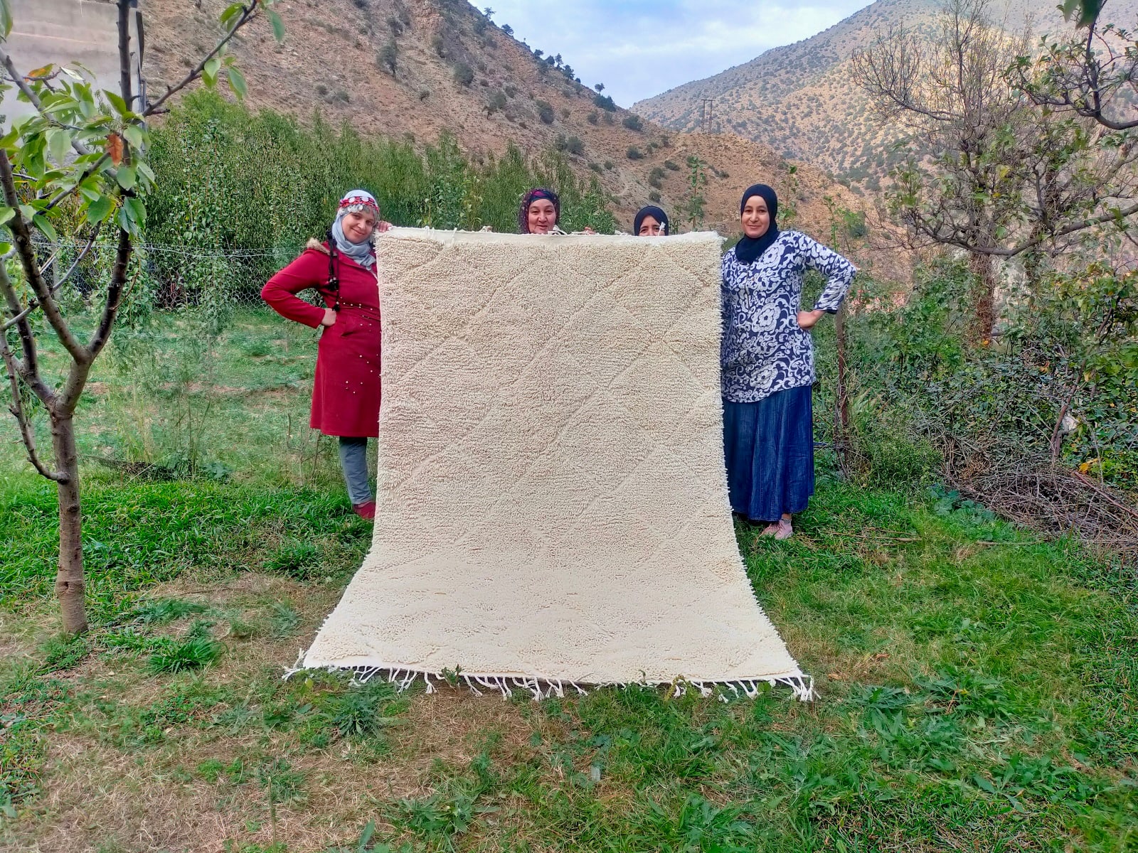 Handmade pileknot rug