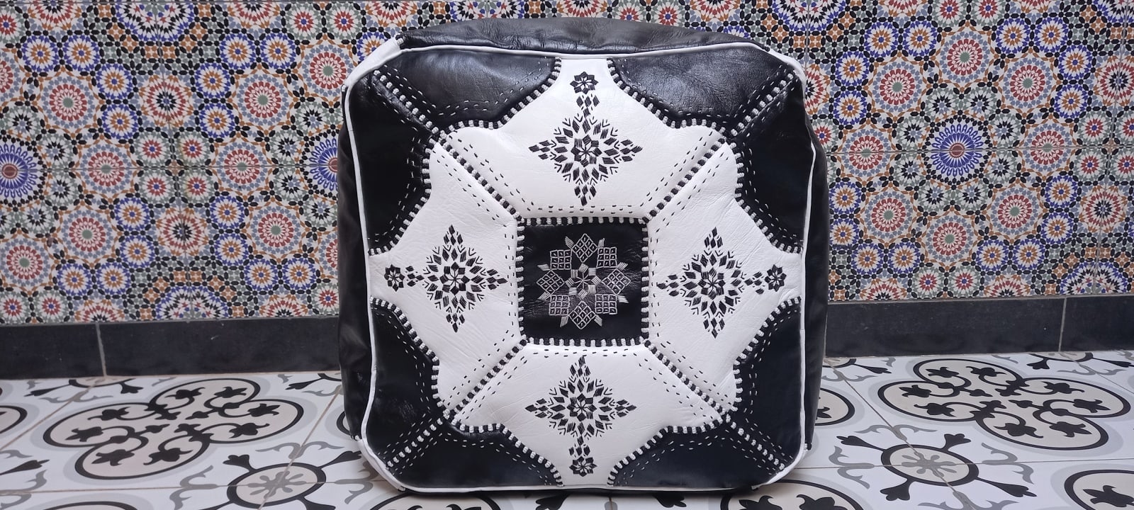  Pouf leather and Sabra silk Black, White Morocco