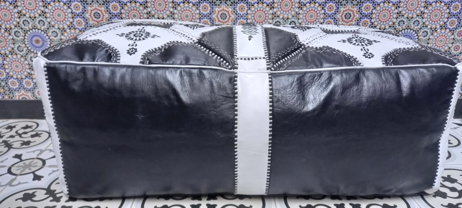  Pouf leather and Sabra silk Black, White Morocco