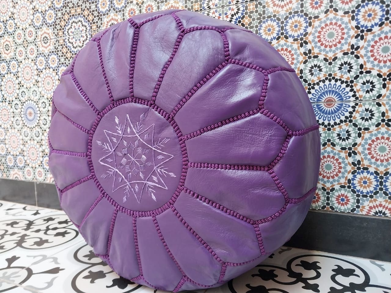  Pouf leather and Sabra silk Purple Morocco