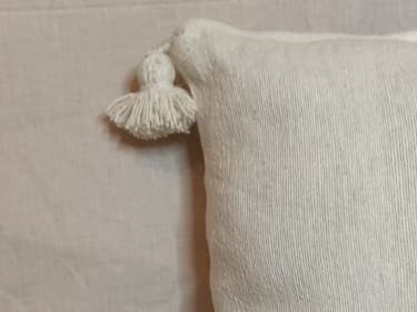  pillow Cotton and weft thread  White Morocco