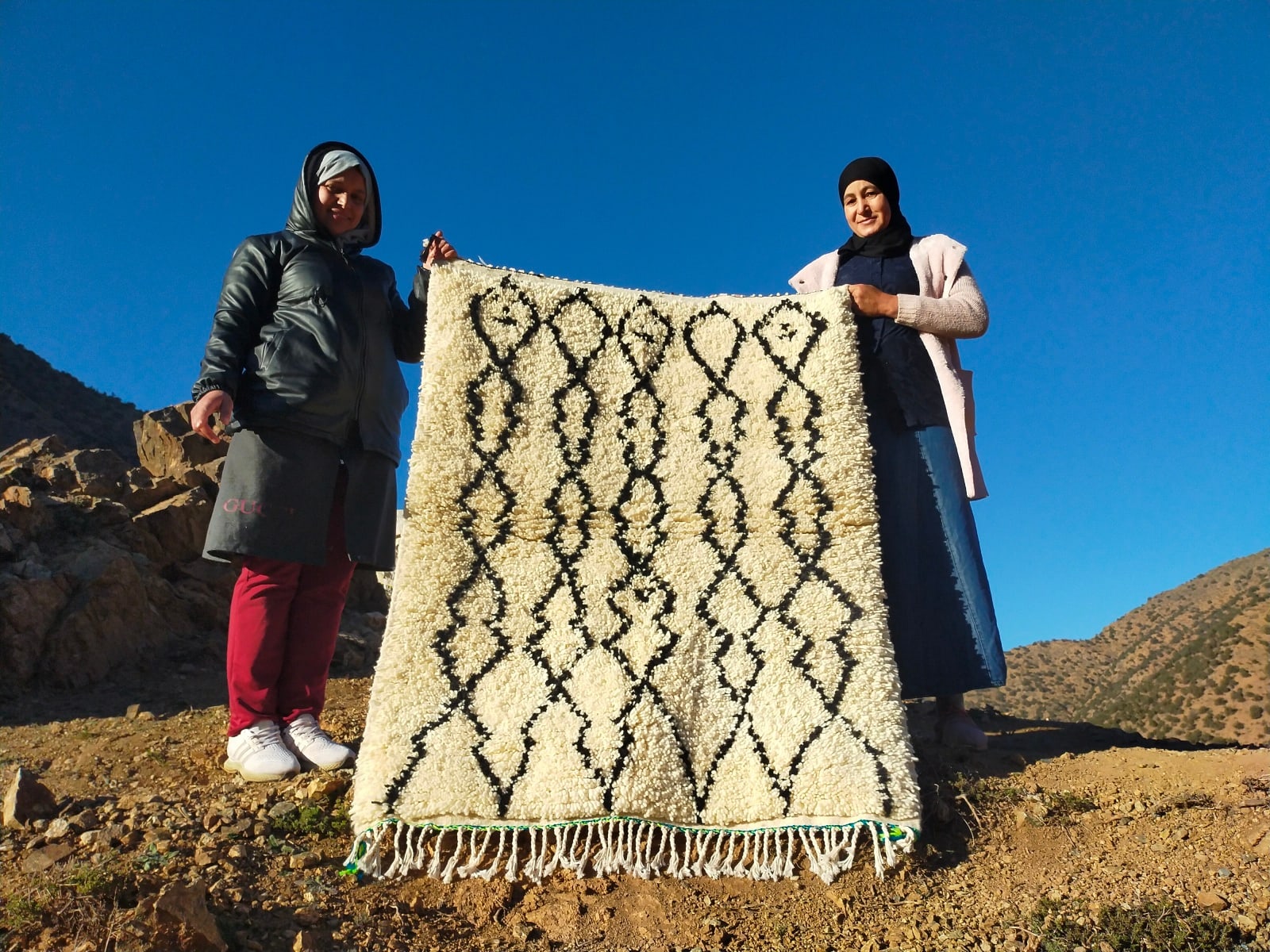  Handmade pileknot rug  Black, White Morocco