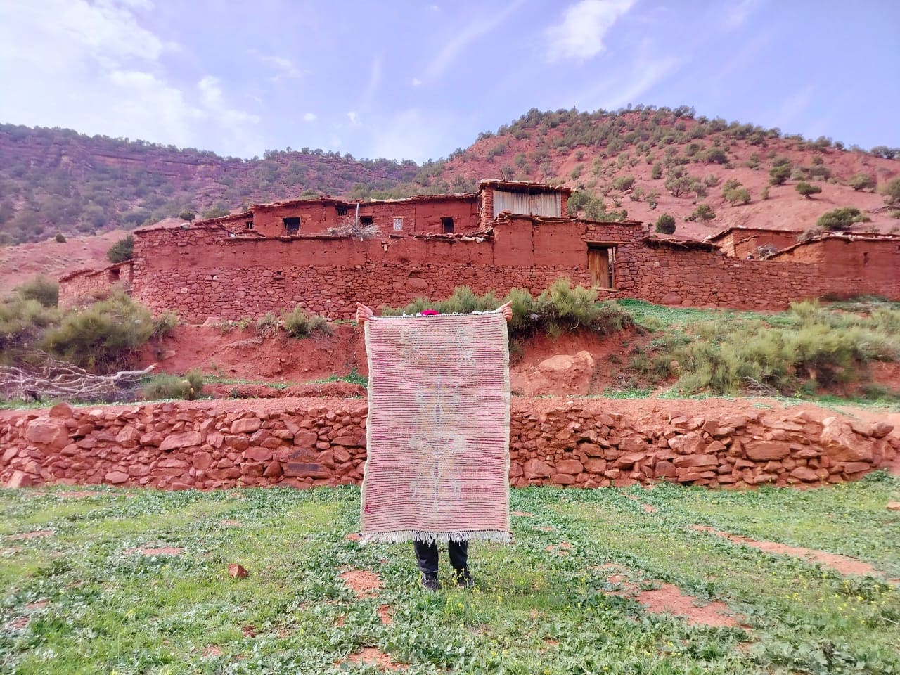 Handmade pileknot rug