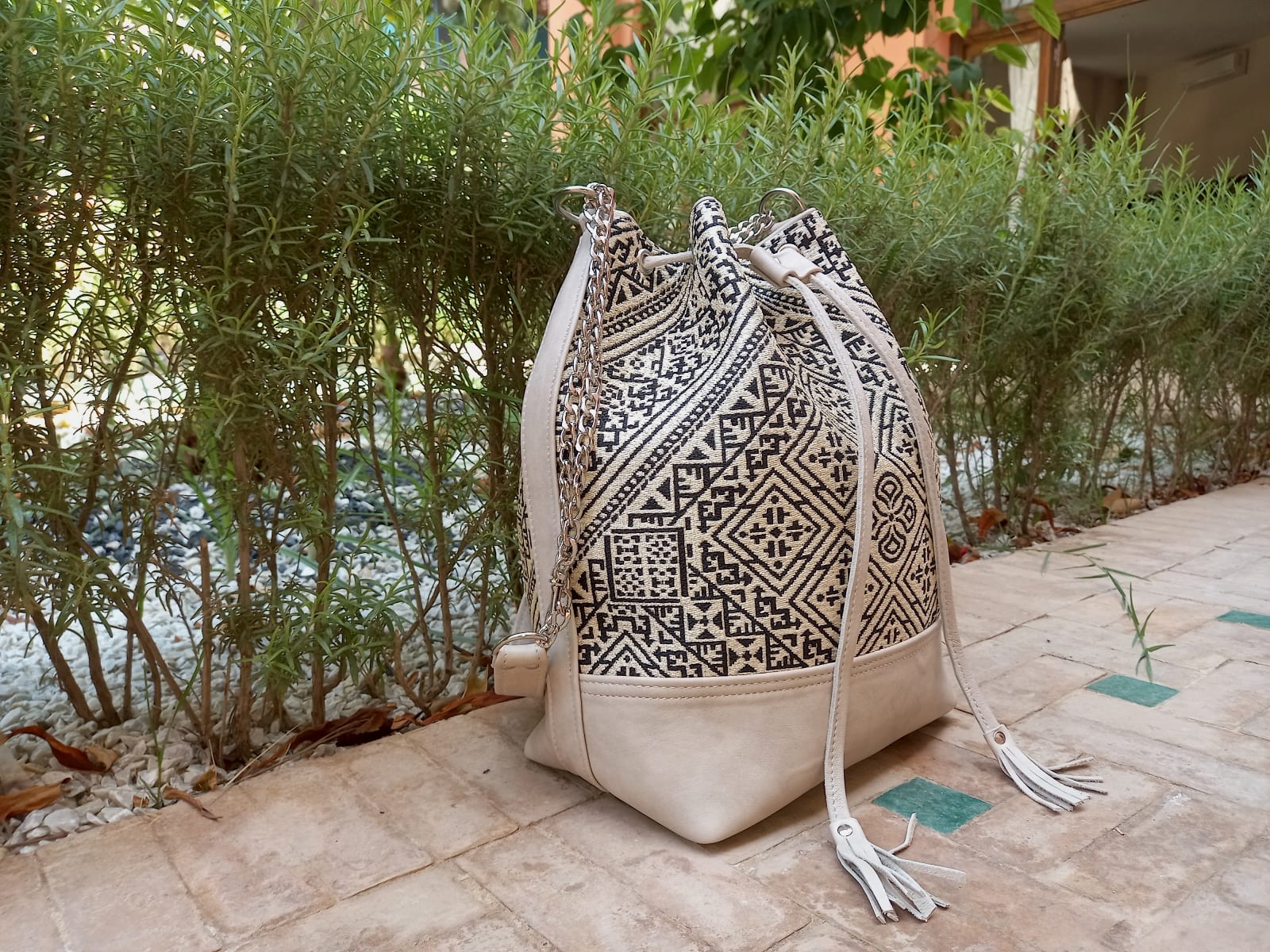  bag leather and Sabra silk Black, White Morocco