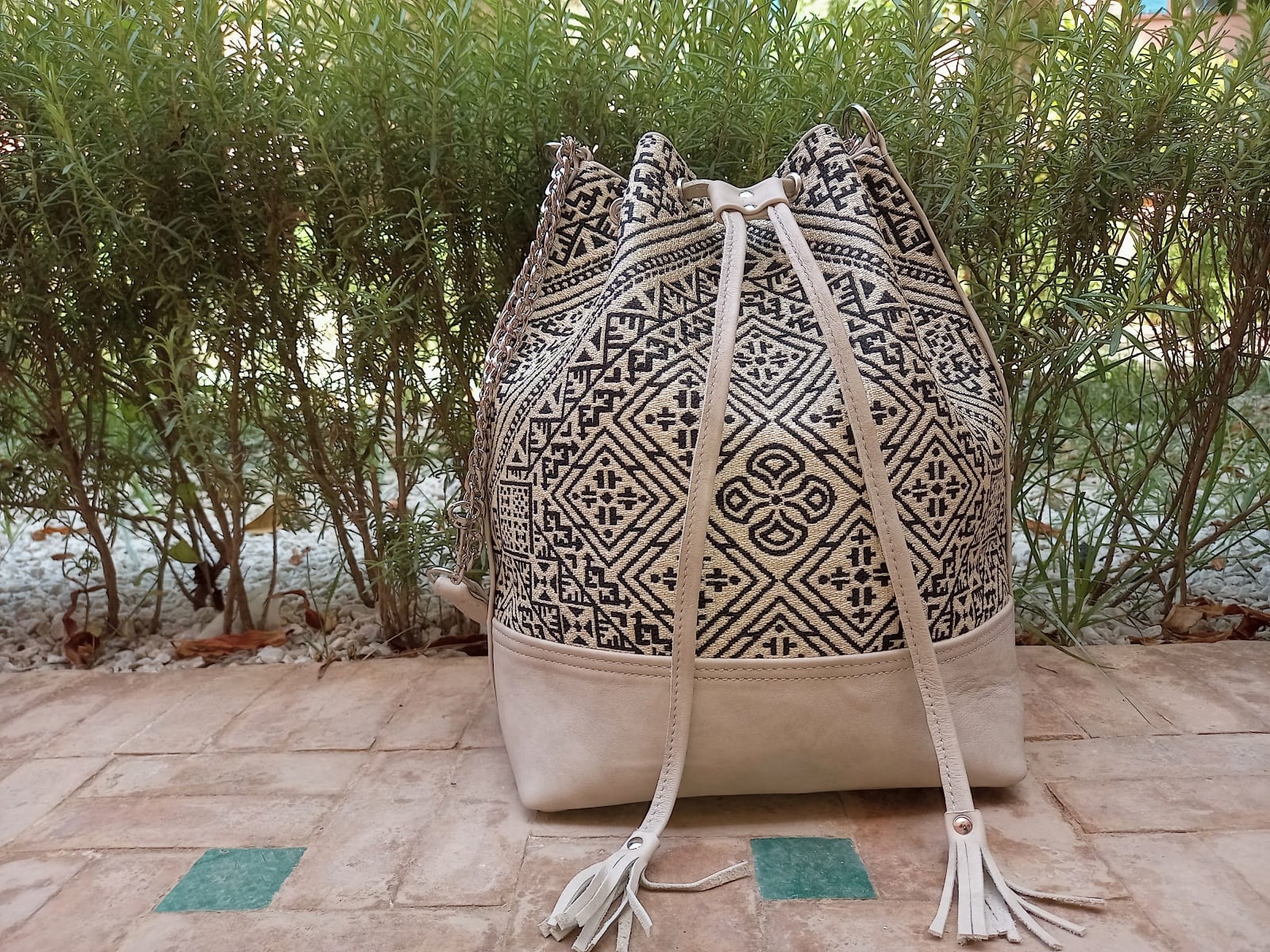  bag leather and Sabra silk Black, White Morocco