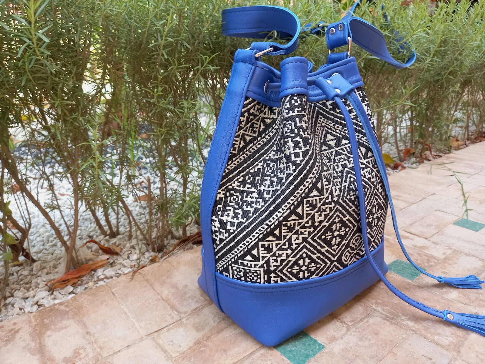  bag leather and Sabra silk Blue, White Morocco