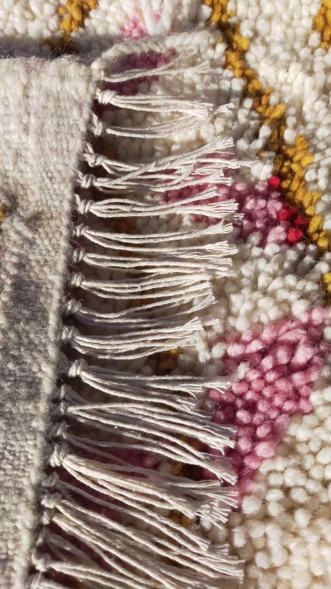 Handmade pileknot rug