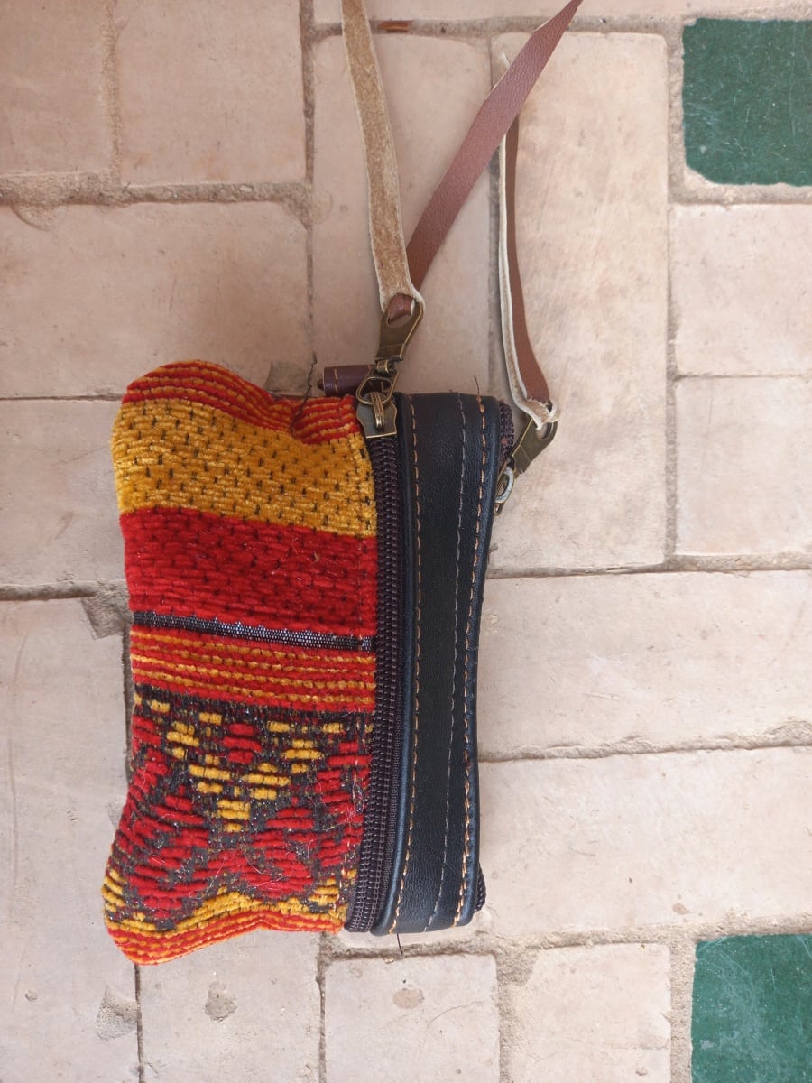  small bag