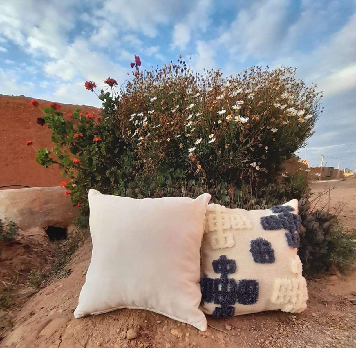  Pillow  Grey, White Morocco