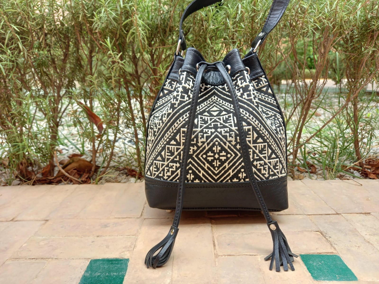  bag leather and Sabra silk Black, White Morocco