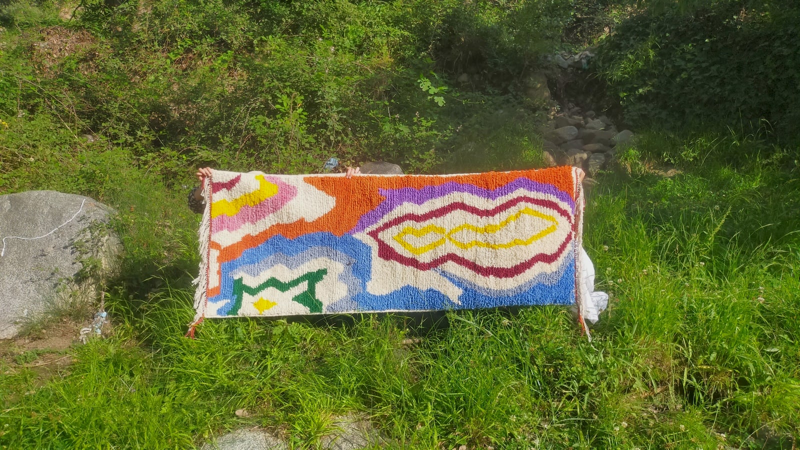 Handmade pileknot rug