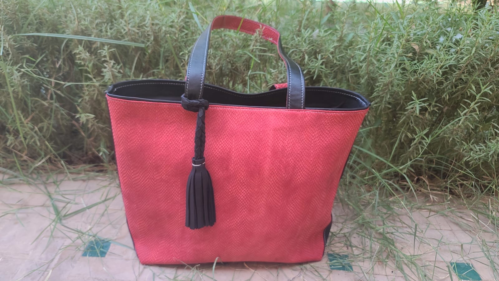  bag leather Red, Black Morocco