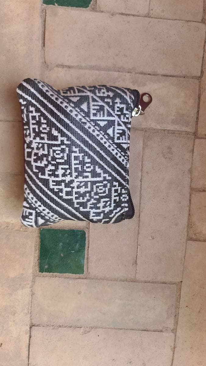  small bag