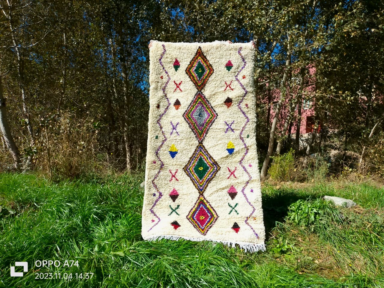 Handmade pileknot rug