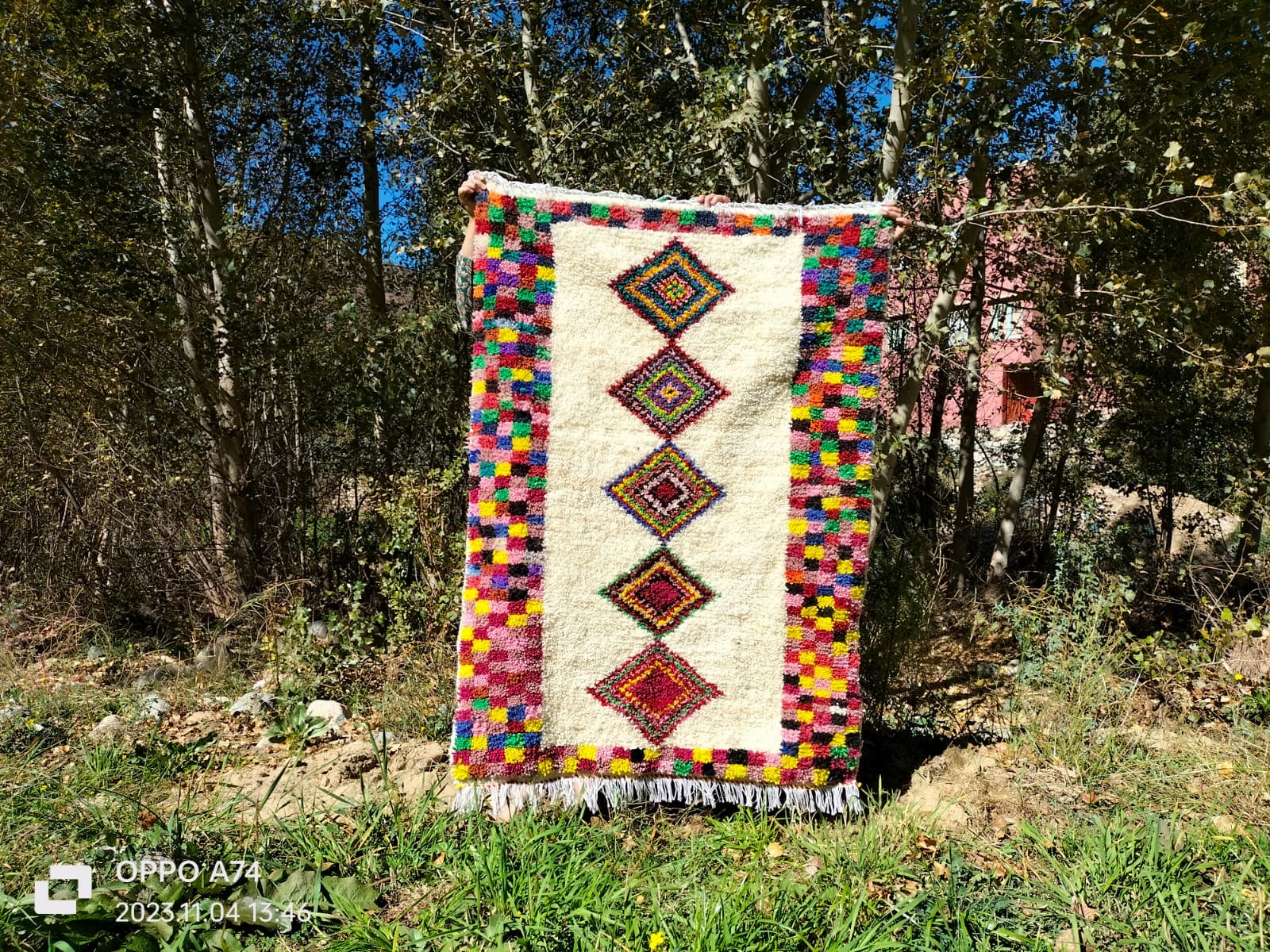 Handmade pileknot rug