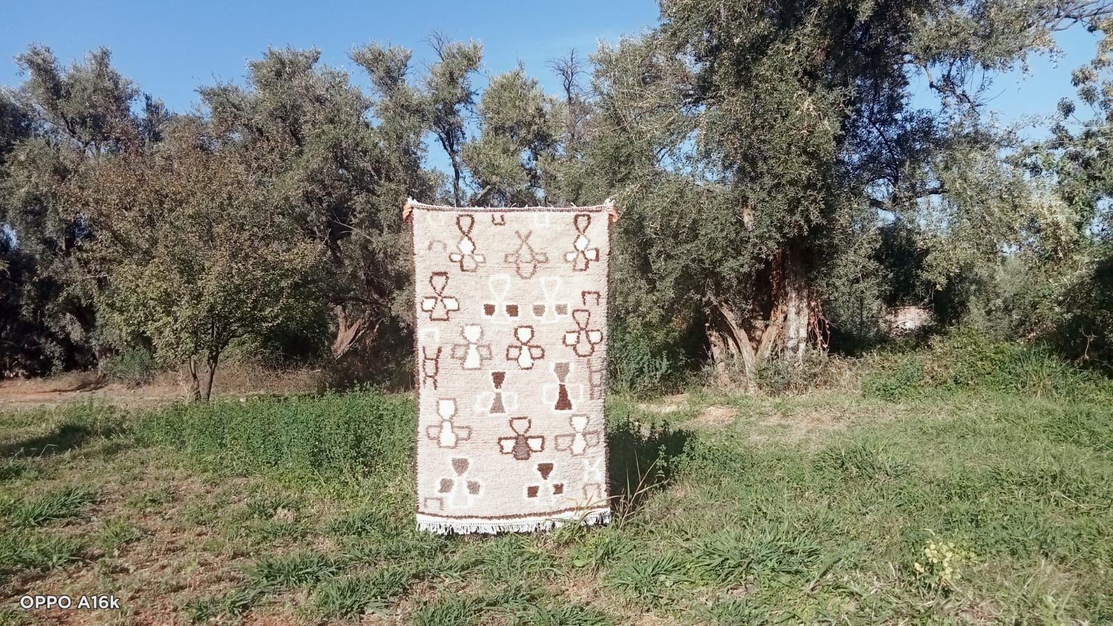 Handmade pileknot rug