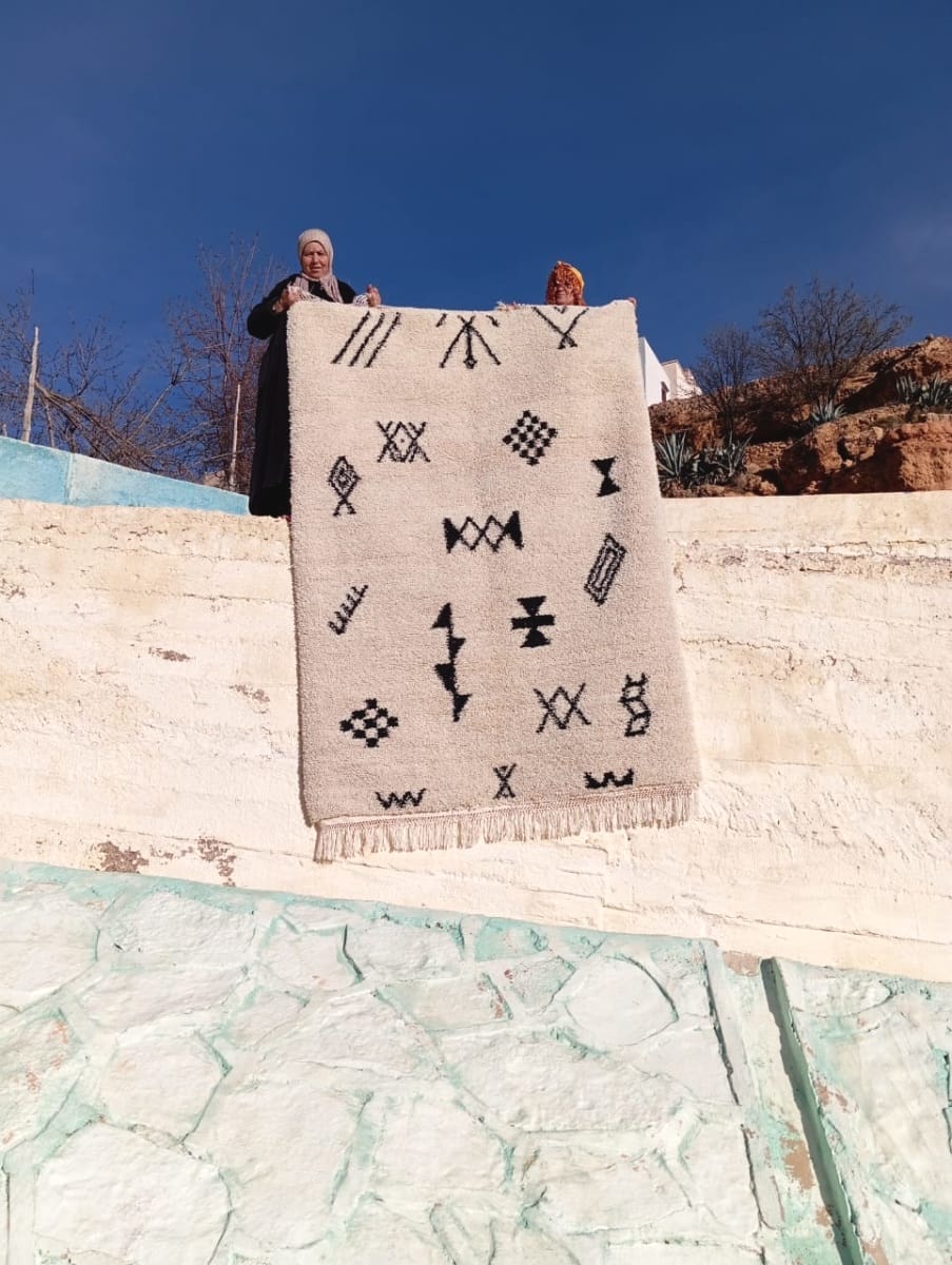  Pile Knot  Black, White Morocco